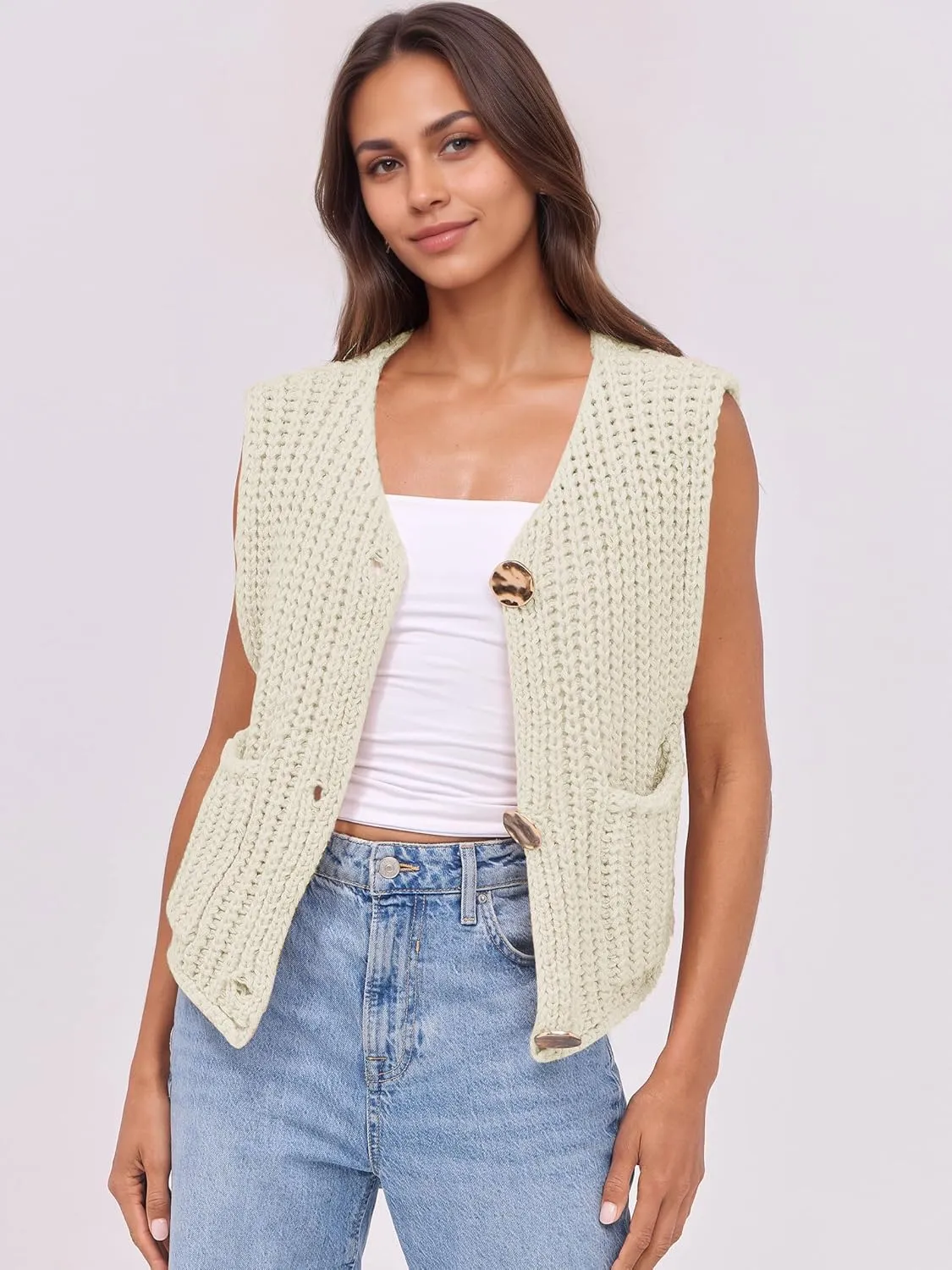 Baonmy Women's Sleeveless Cropped Chunky Knit Cardigan 2025 Casual Button Down Crochet Sweater Vest Tops with Pockets