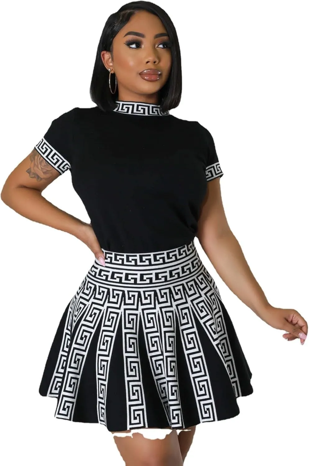 Elegant and Fashionable Knitted Skirt Set, Women's Sexy Two-Piece Set with Exposed Navel top and Pleated mini Dress Set