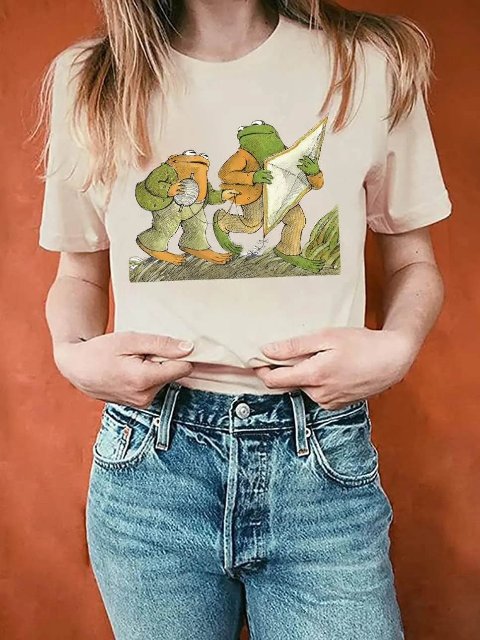 Frog Shirt for Women Classic Book T-Shirt Vintage Graphic Tee Tops Book Lovers Shirt Funny Teacher Shirt