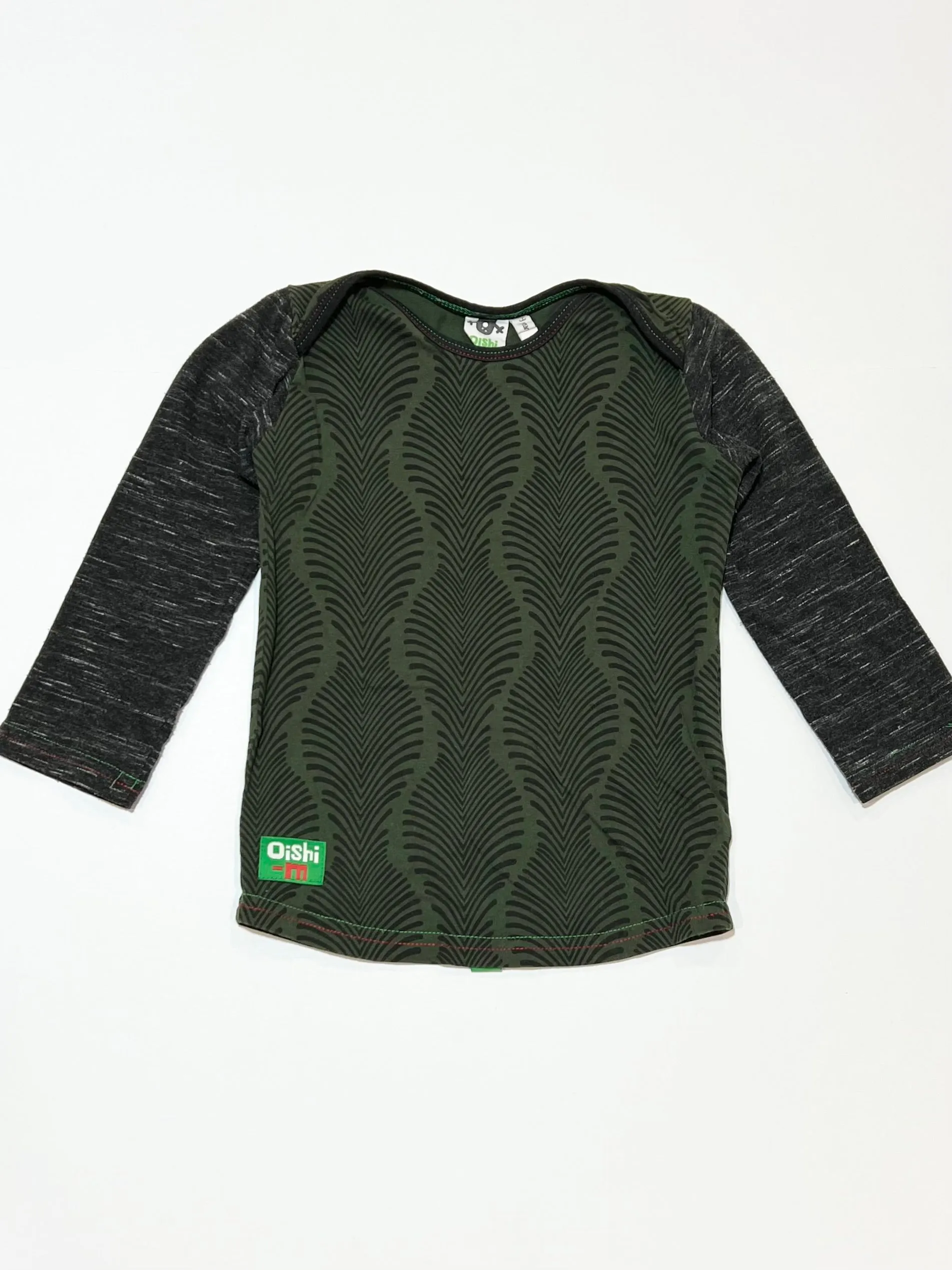 Green patterned top - Size 2-3
