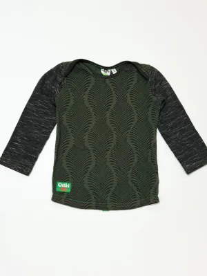 Green patterned top - Size 2-3
