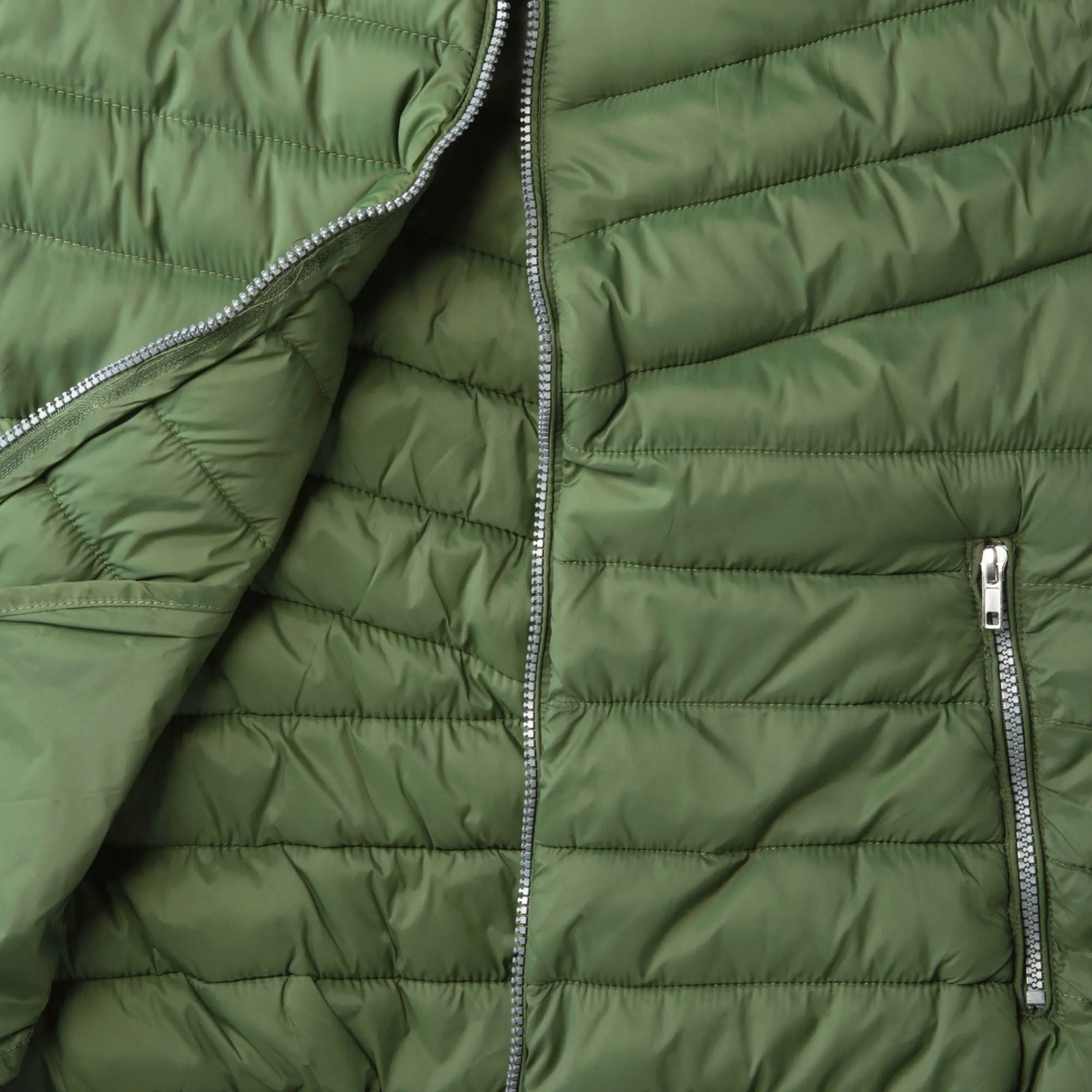 Men's Ultra Light Hooded Puffer Vest