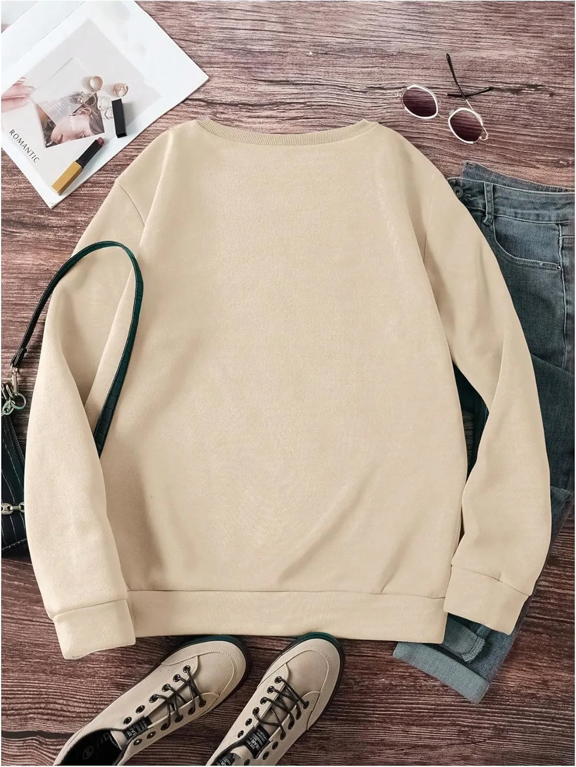 SOLY HUX Women's Halloween Sweatshirt Cute Graphic Print Long Sleeve Crewneck Shirts Fall Pullover Tops
