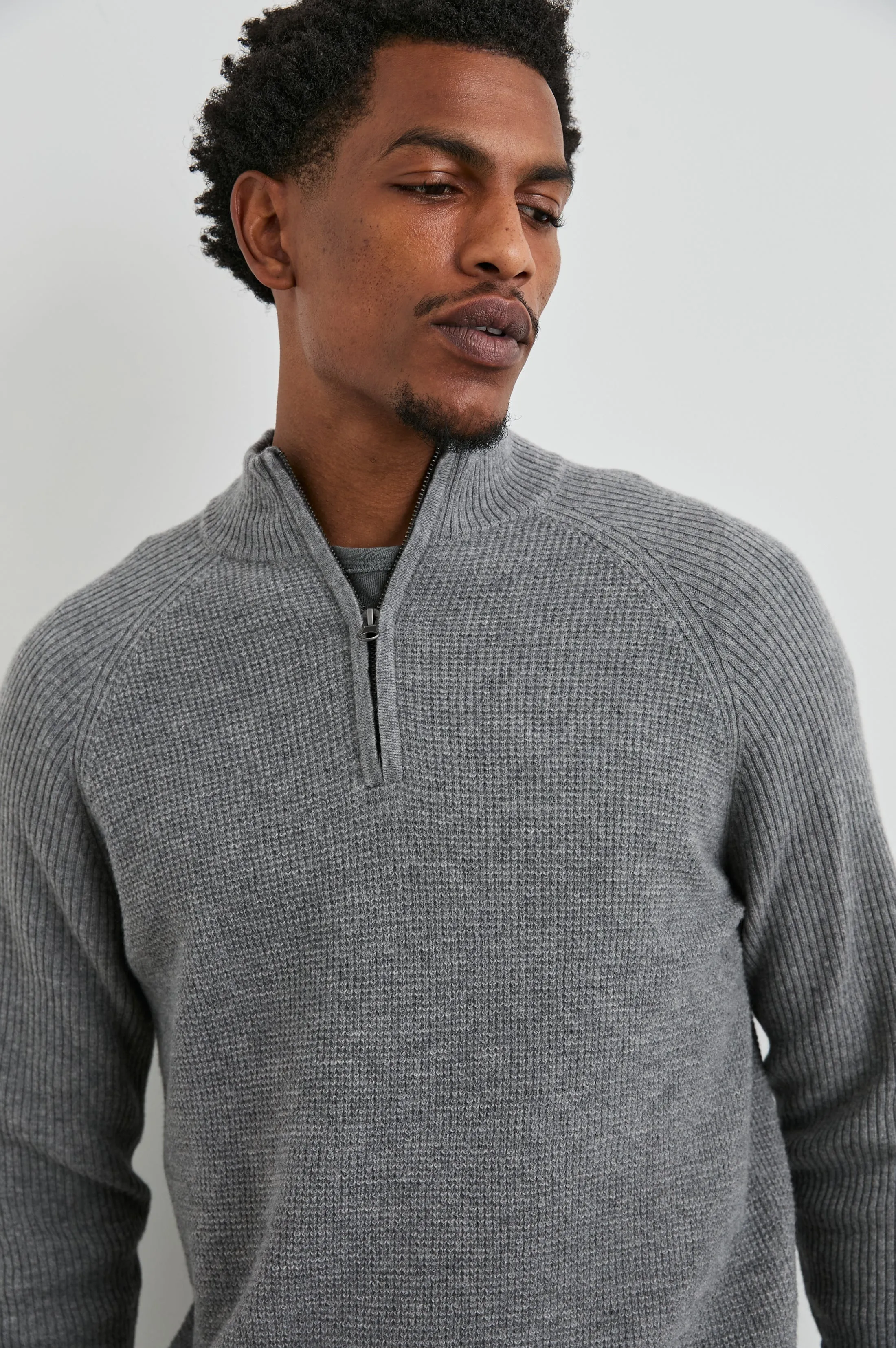 STARK QUARTER ZIP - FINCH