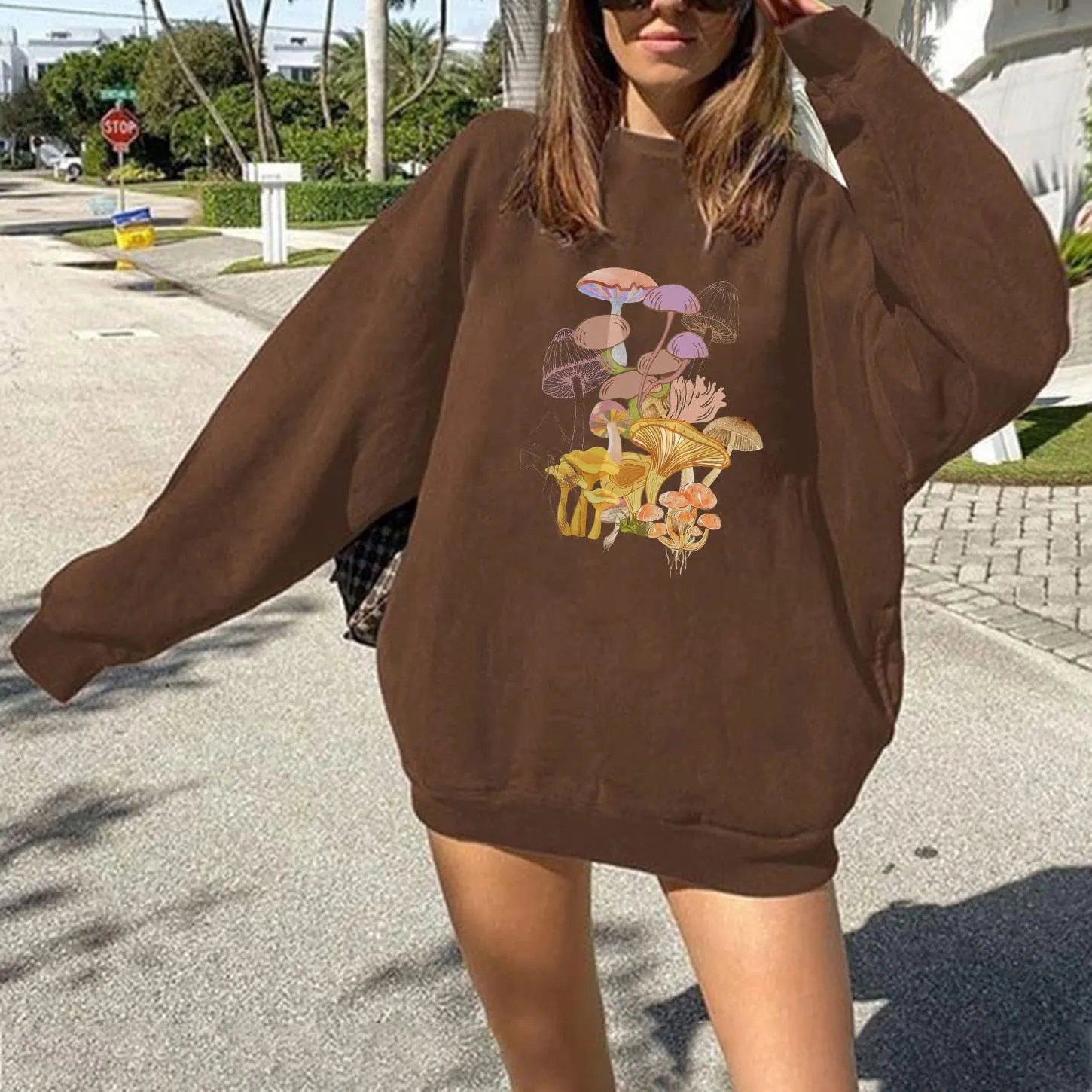 Women Oversized Y2k Sweatshirt Long Sleeve Crewneck Mushroom Graphic Fall Tops Trendy Plus Size Pullover Comfy Shirts