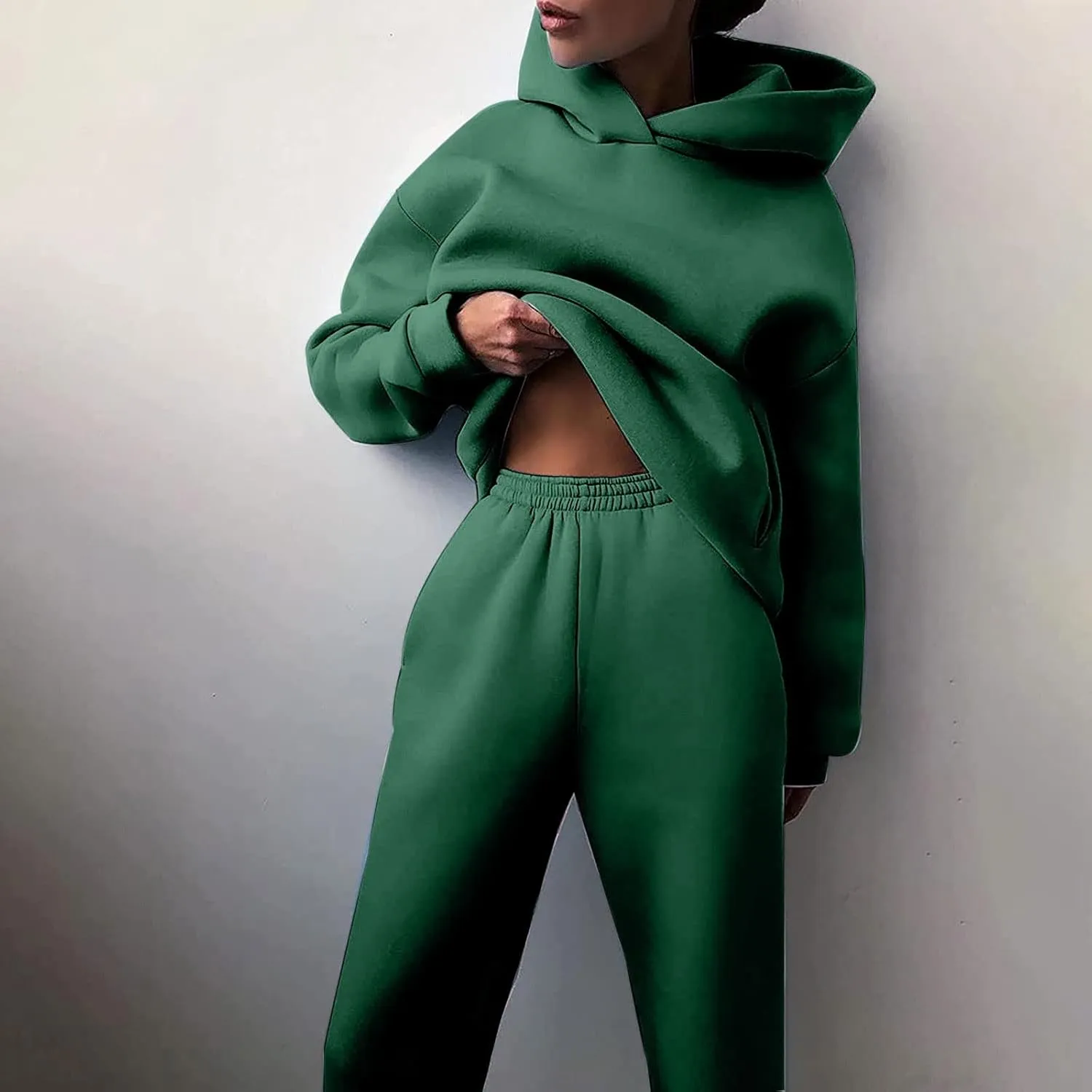 Womens 2 Piece Outfits Lounge Hoodie Sweatsuit Sets Oversized Sweatshirt Fall Fashion Sweatpants with Pockets