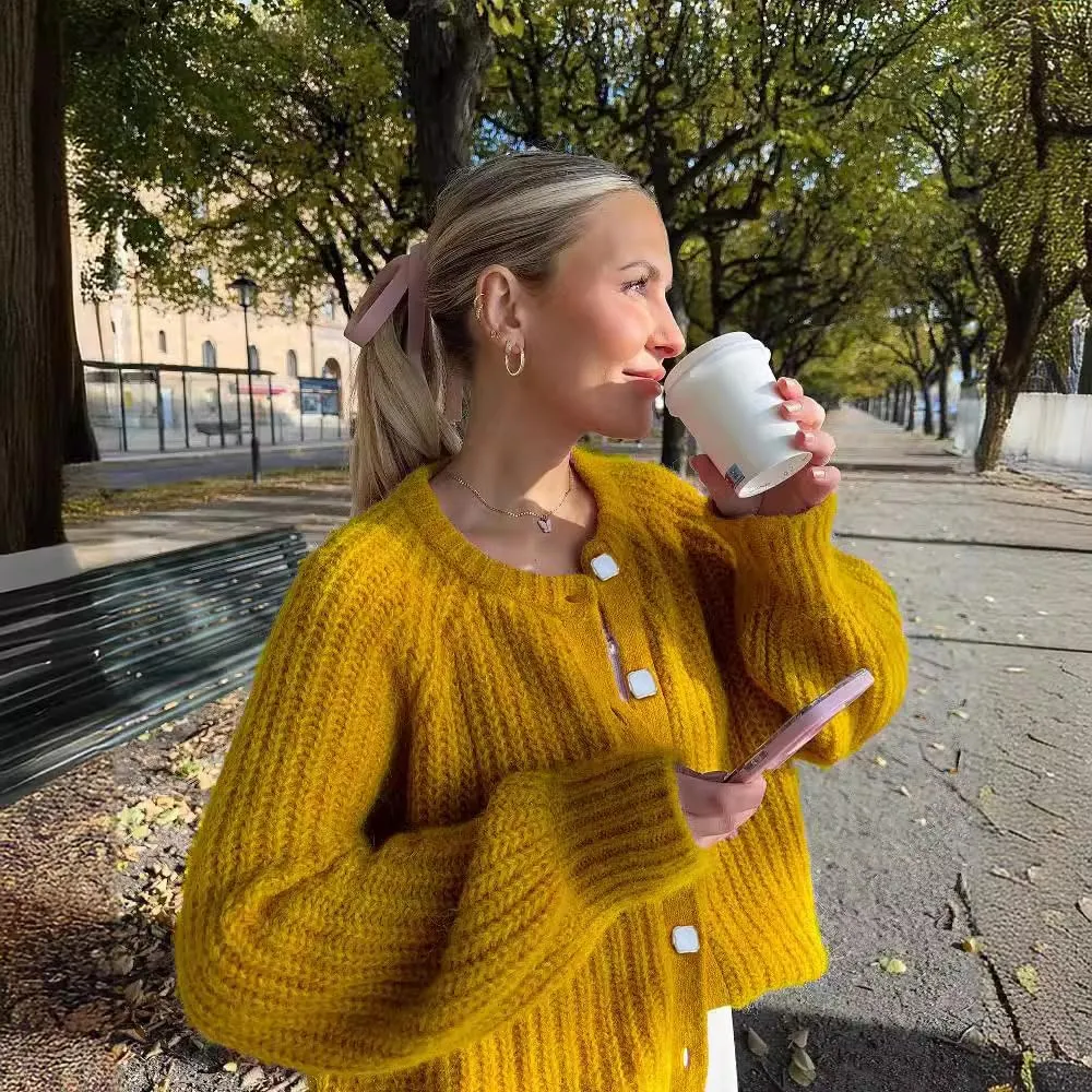 Womens 2024 Fall Cardigan Sweater Soft Chunky Knit Cardigan Crewneck Button Down Cropped Cardigan Outwear